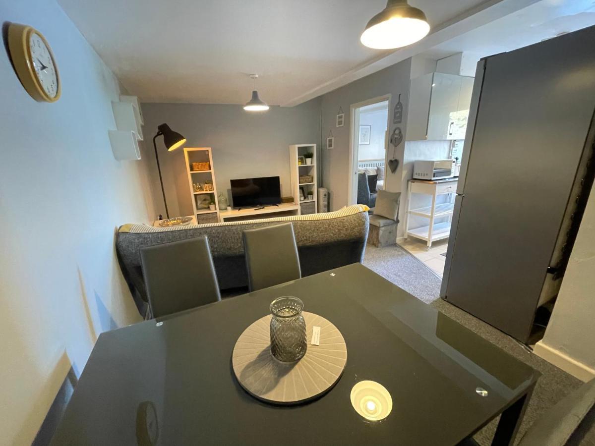 Westend Holiday Let 2 Брекон Экстерьер фото
